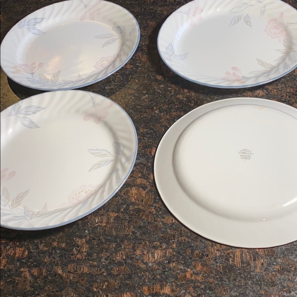 4 Corelle Pink Trio 10 1/4” Dinner Plates - Picture 7 of 8